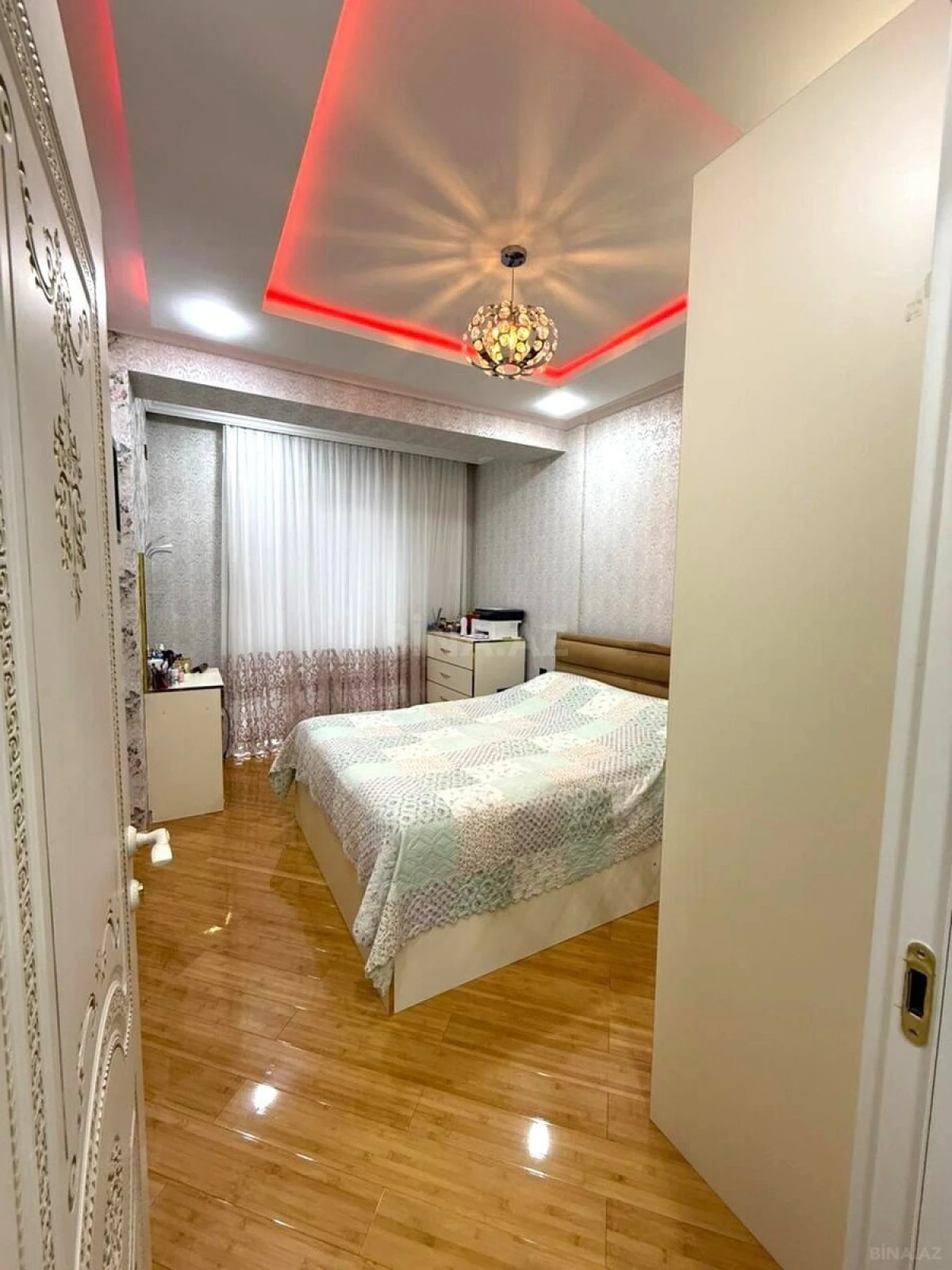 Satılır 2 otaqlı mənzil 60 m²