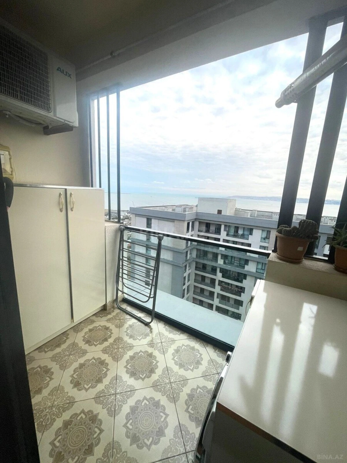 Satılır 2 otaqlı mənzil 60 m²