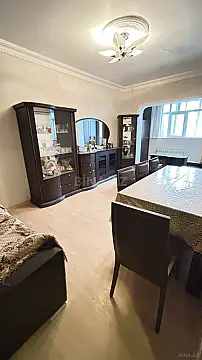 Satılır 2 otaqlı mənzil 65 m²