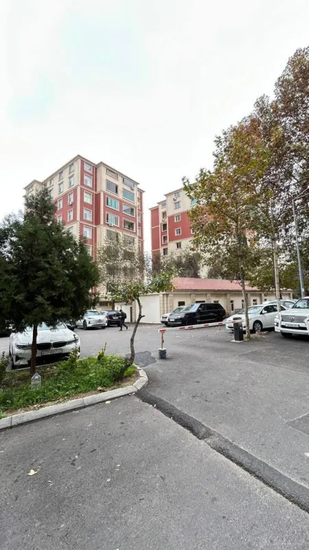 Satılır 2 otaqlı mənzil 65 m²