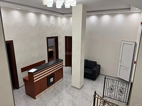 Kirayə verilir 8 otaqlı ofis 200 m²