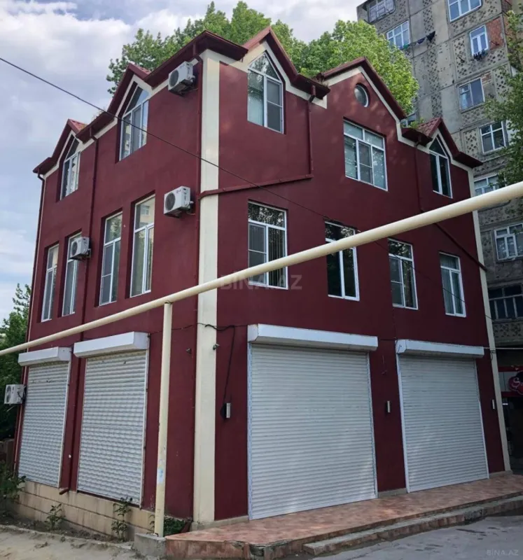 Kirayə verilir 8 otaqlı ofis 200 m²
