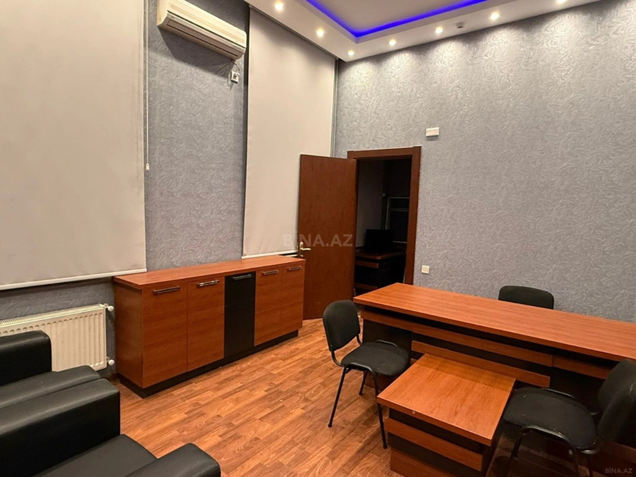 Kirayə verilir 8 otaqlı ofis 200 m²