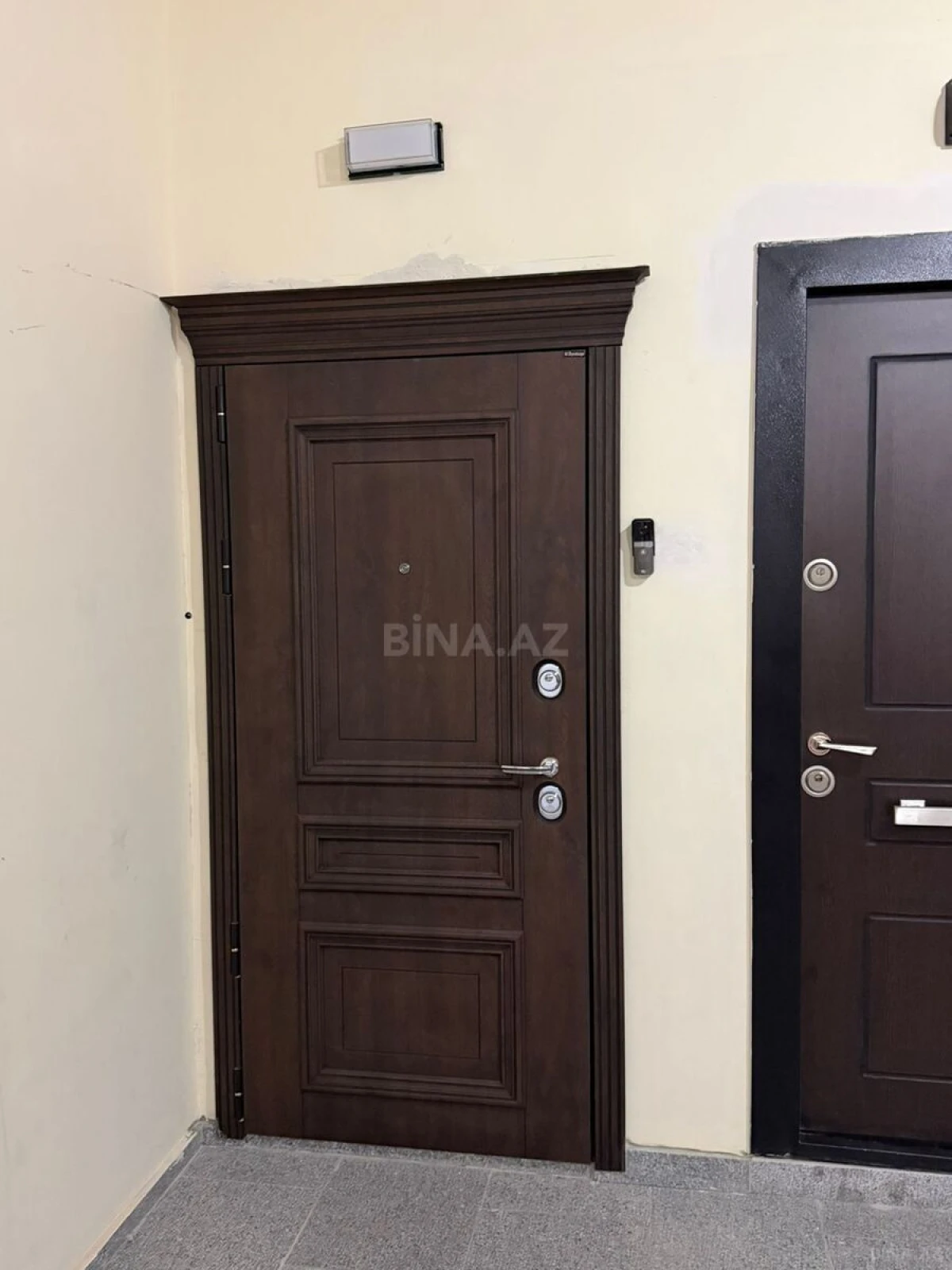 Satılır 3 otaqlı mənzil 118 m²