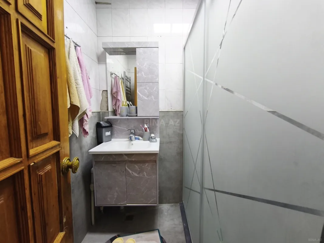 Satılır 2 otaqlı mənzil 65 m²