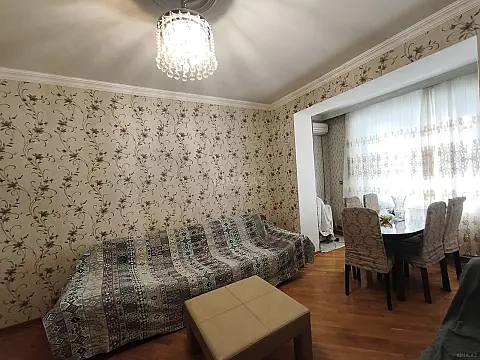 Satılır 2 otaqlı mənzil 65 m²