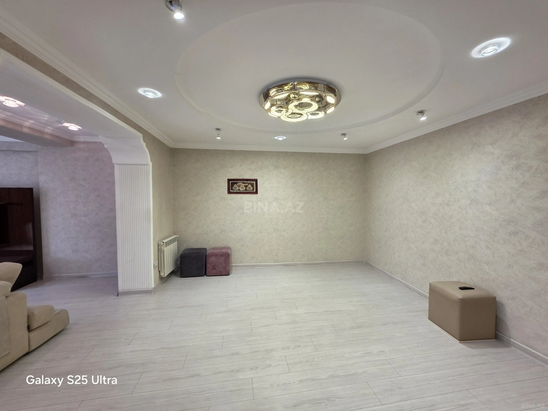 Kirayə verilir 3 otaqlı mənzil 120 m²