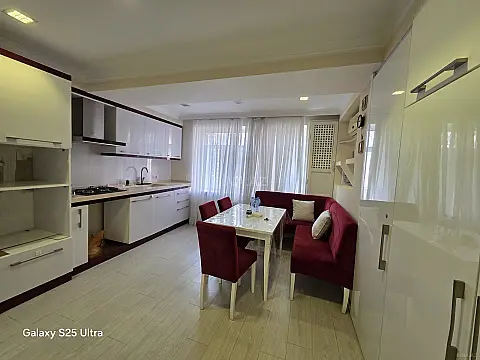 Kirayə verilir 3 otaqlı mənzil 120 m²