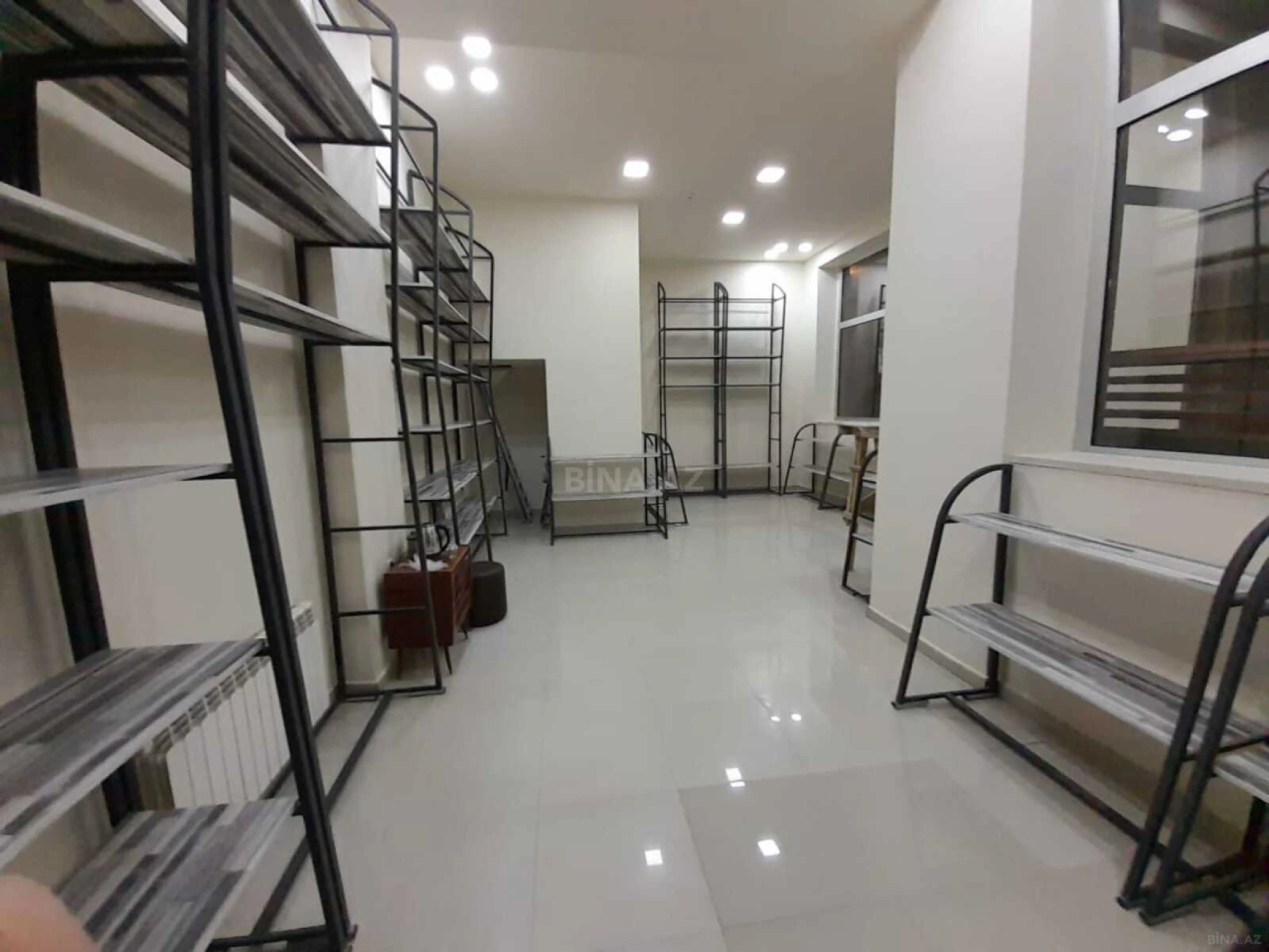 Satılır obyekt 54 m²