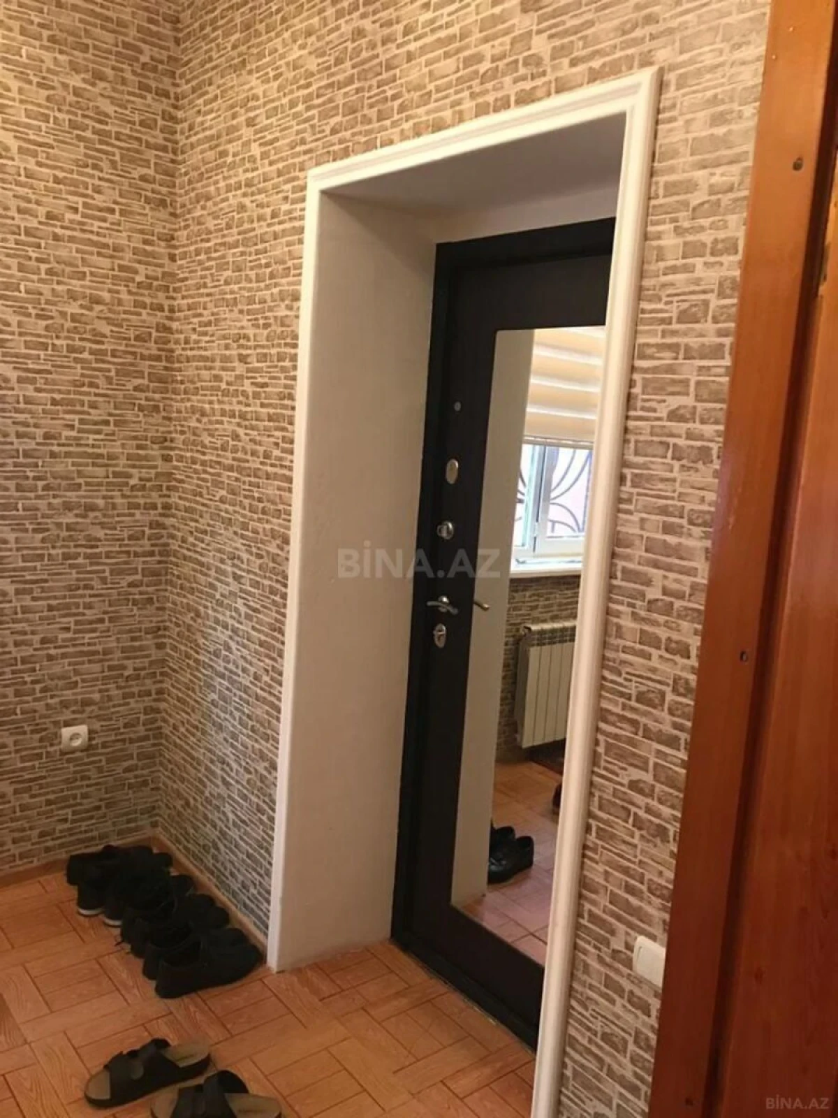 Satılır 4 otaqlı həyət evi 200 m²