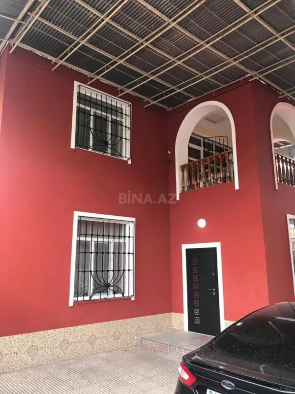Satılır 4 otaqlı həyət evi 200 m²