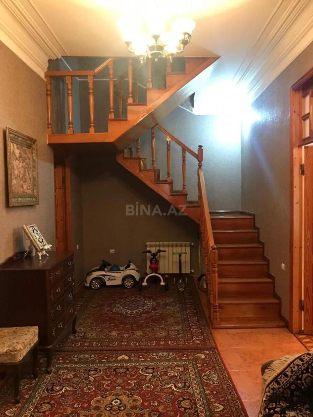 Satılır 4 otaqlı həyət evi 200 m²
