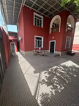 Satılır 4 otaqlı həyət evi 200 m²