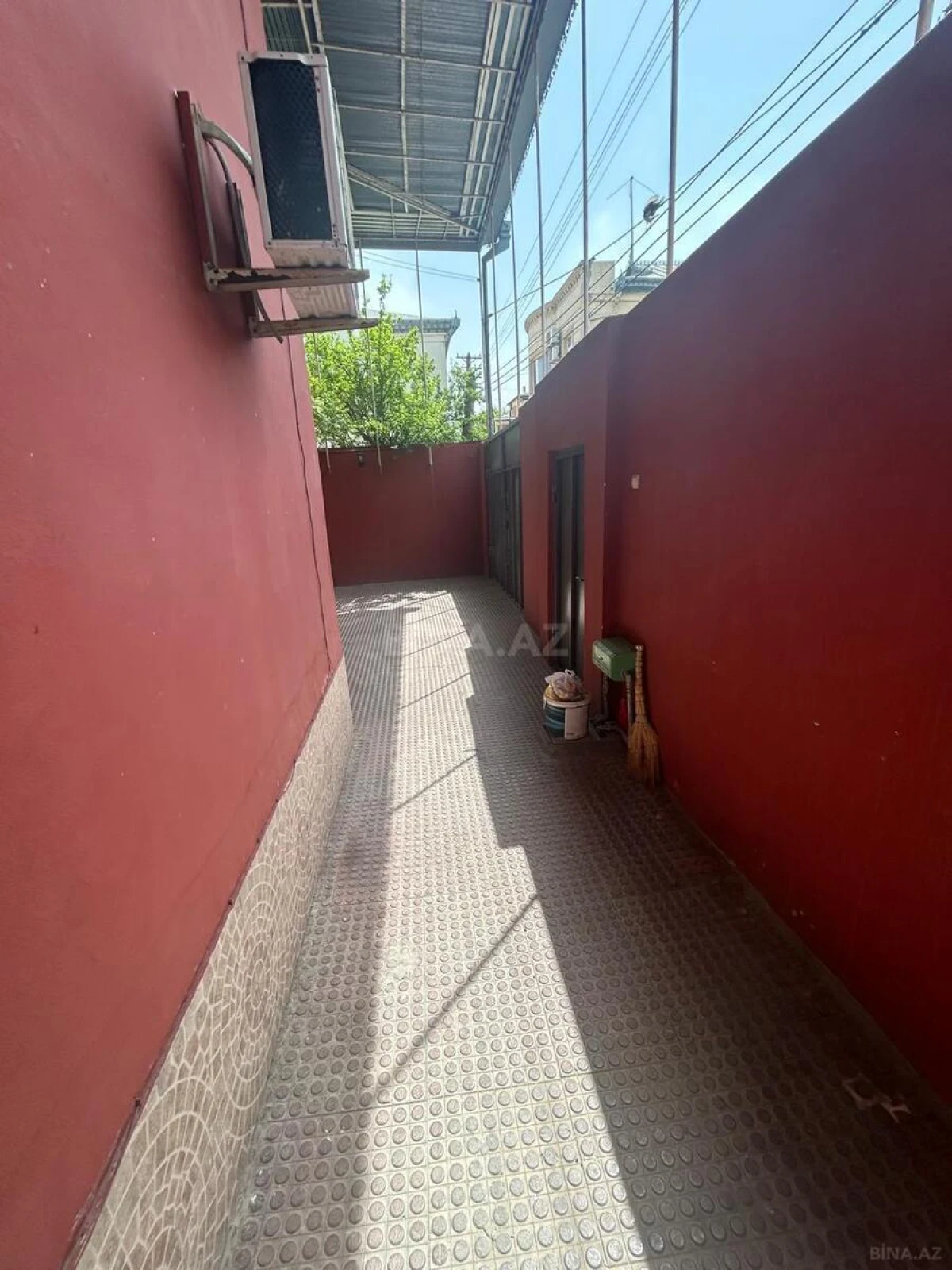Satılır 4 otaqlı həyət evi 200 m²