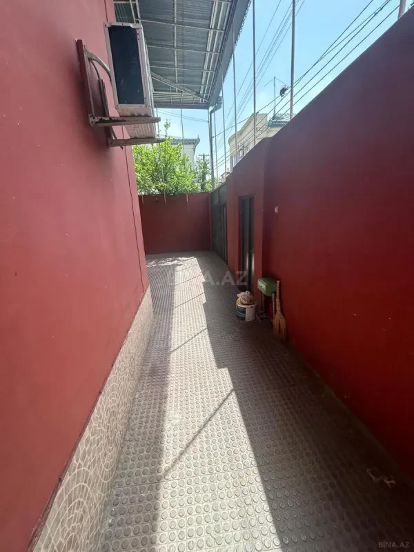 Satılır 4 otaqlı həyət evi 200 m²