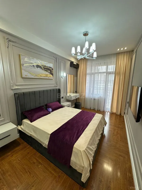 Satılır 2 otaqlı mənzil 68 m²