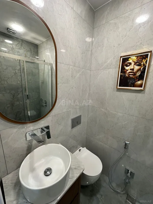 Satılır 2 otaqlı mənzil 68 m²