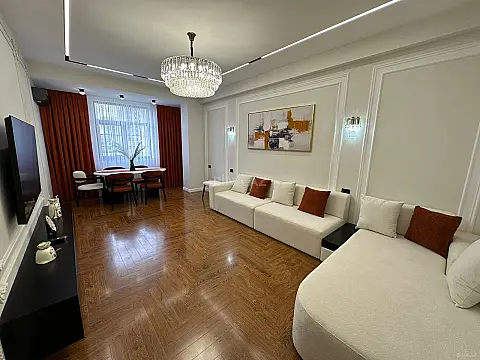 Satılır 2 otaqlı mənzil 68 m²