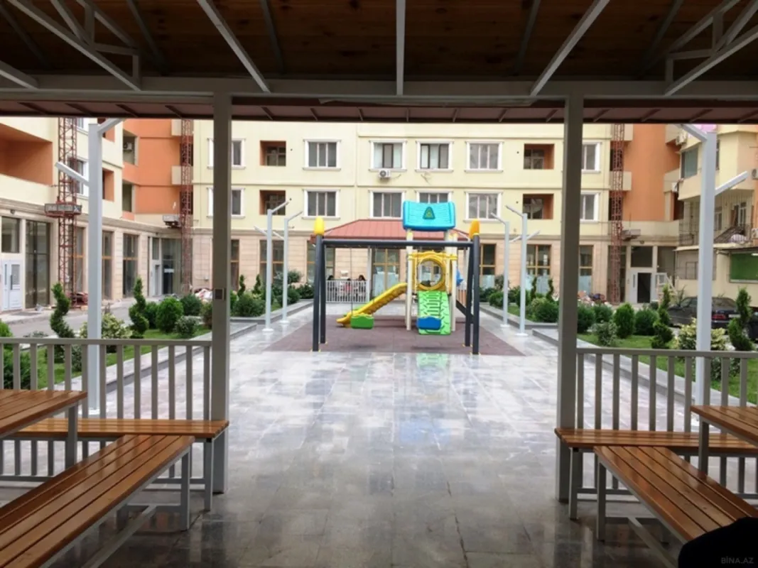 Satılır 2 otaqlı mənzil 68 m²