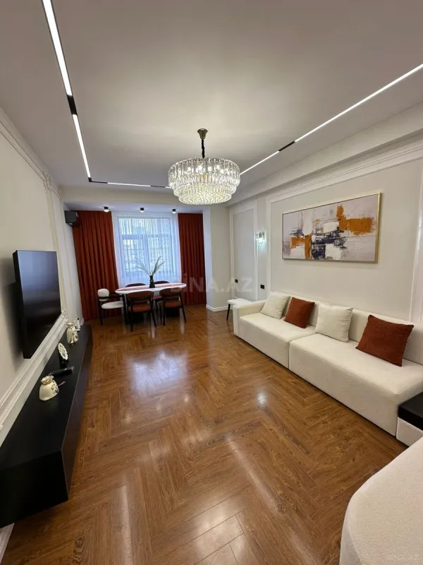 Satılır 2 otaqlı mənzil 68 m²