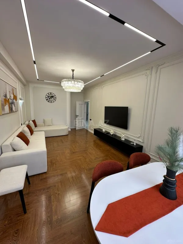 Satılır 2 otaqlı mənzil 68 m²