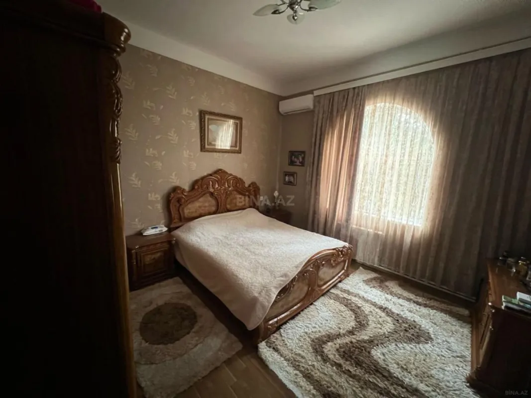 Satılır 4 otaqlı həyət evi 160 m²