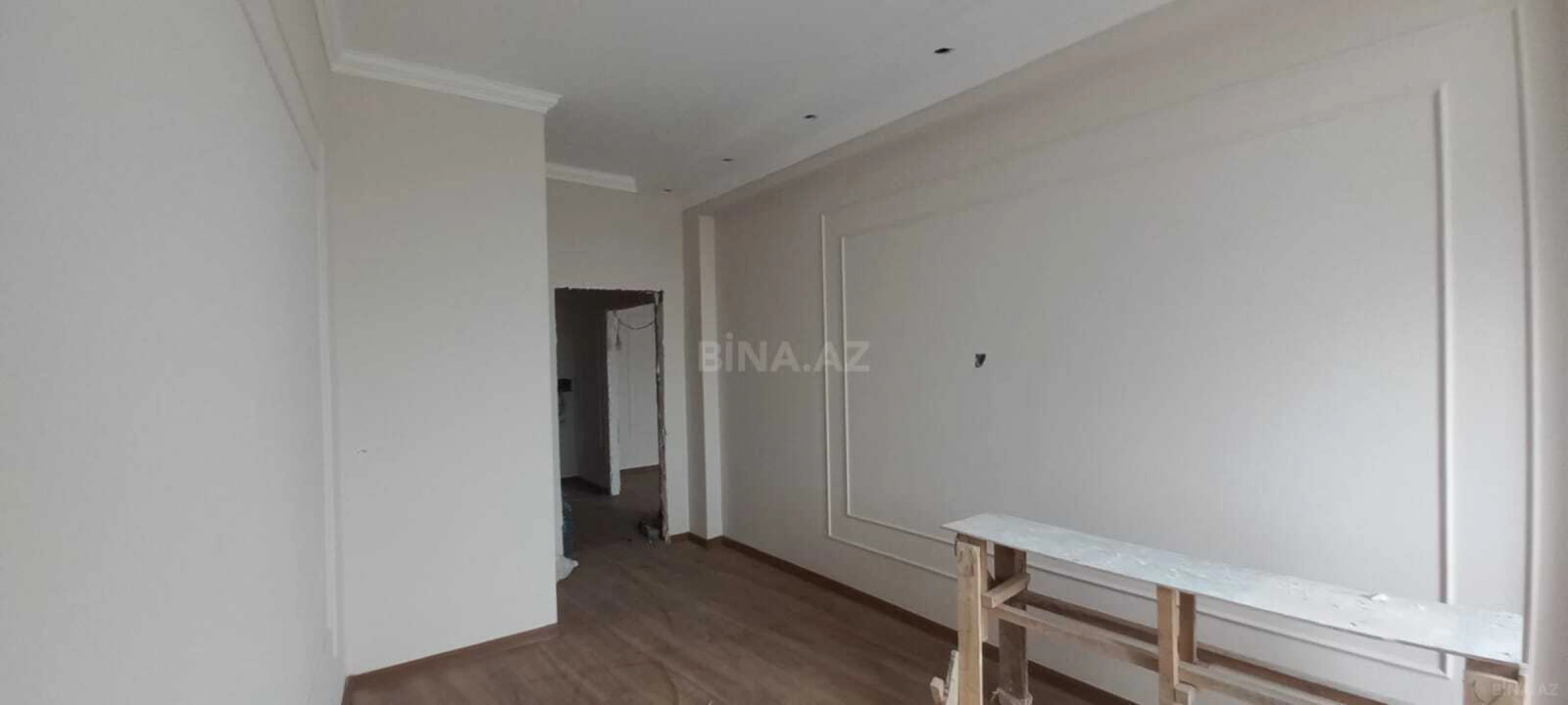 Satılır 3 otaqlı mənzil 101 m²