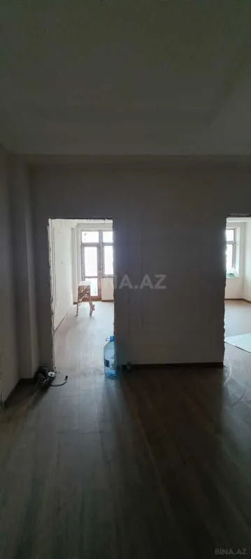 Satılır 3 otaqlı mənzil 101 m²