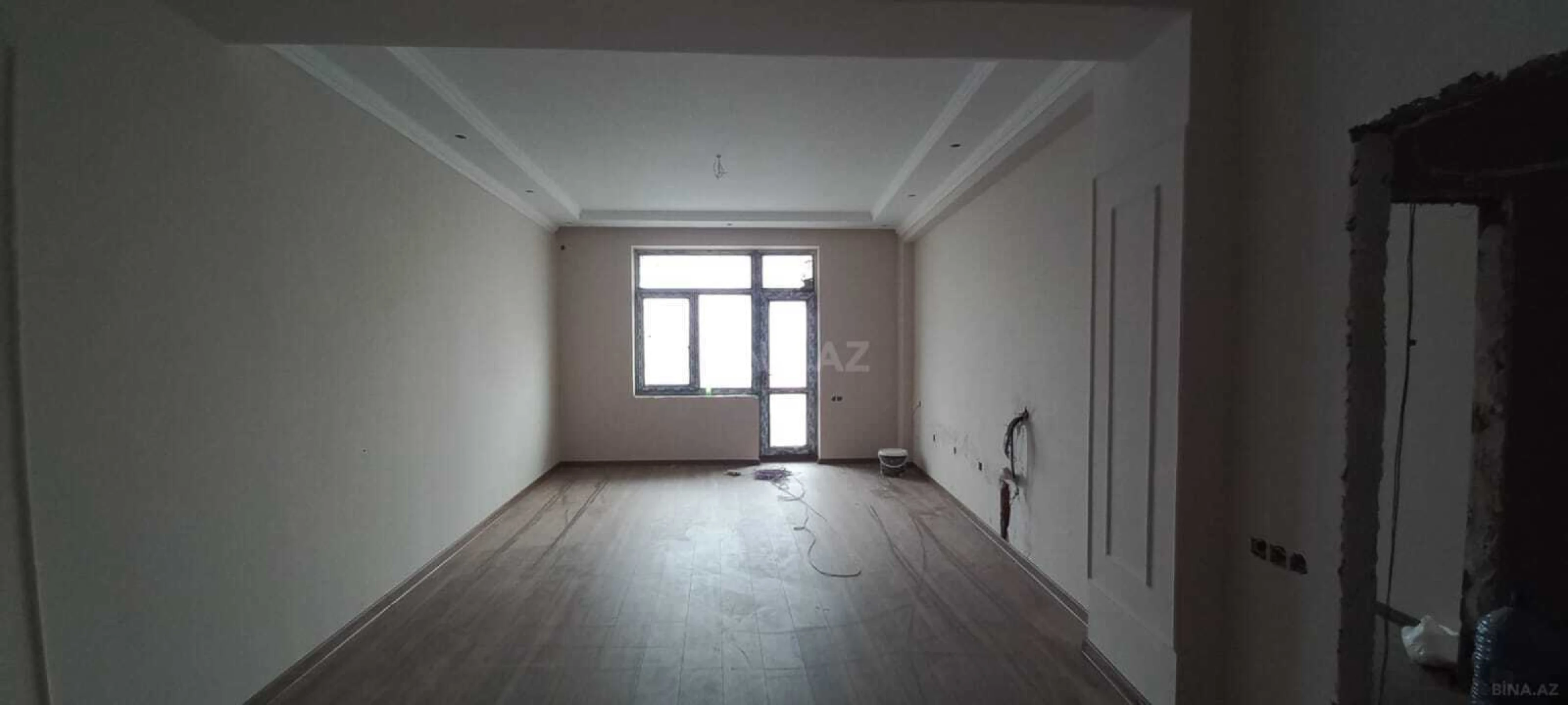 Satılır 3 otaqlı mənzil 101 m²
