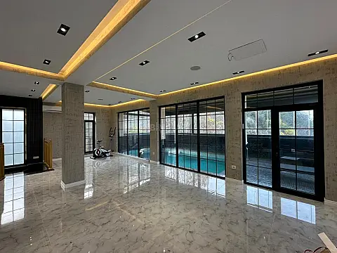Satılır 5 otaqlı həyət evi 427 m²