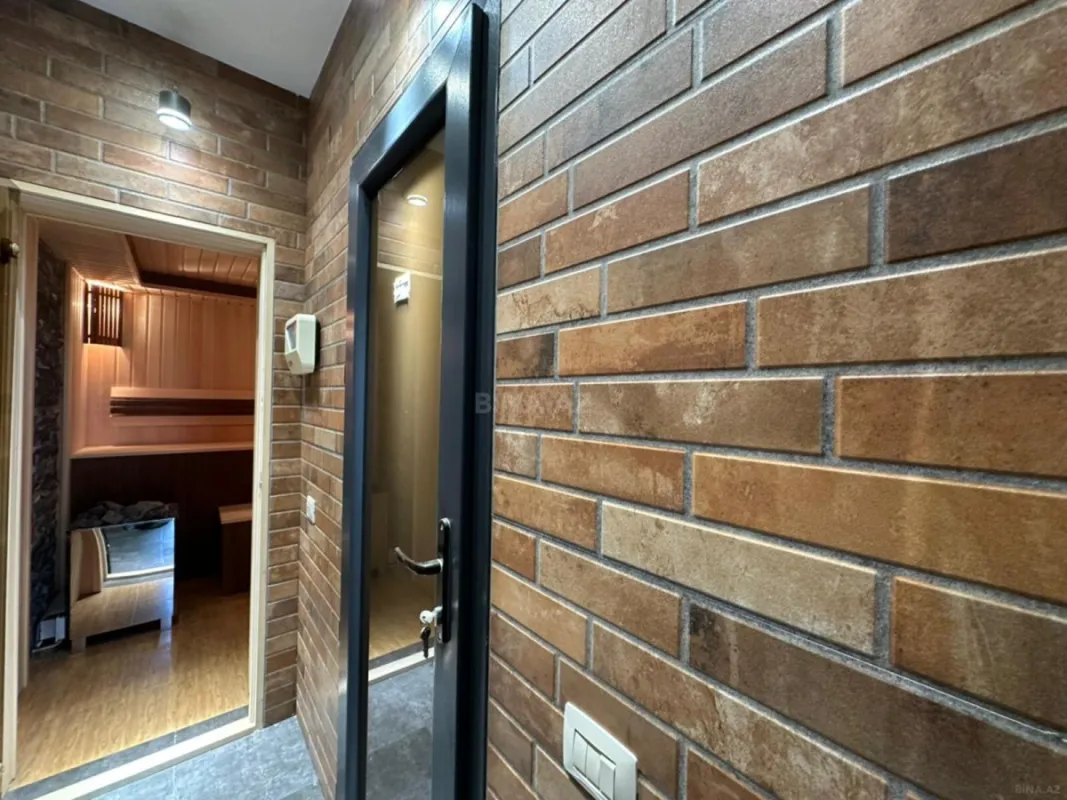 Satılır 5 otaqlı həyət evi 427 m²