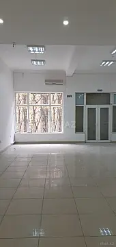 Satılır obyekt 210 m²