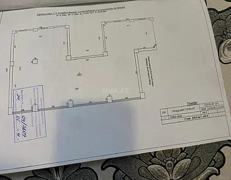 Satılır obyekt 210 m²