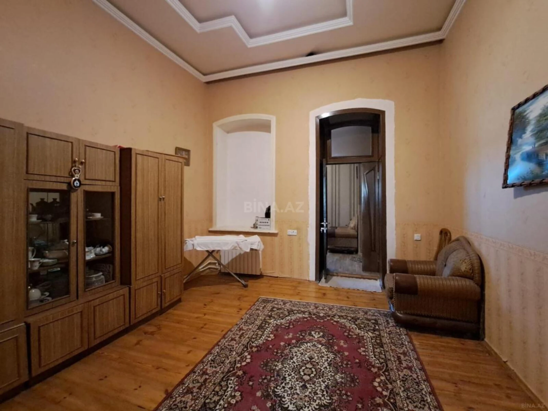 Satılır 4 otaqlı mənzil 130 m²