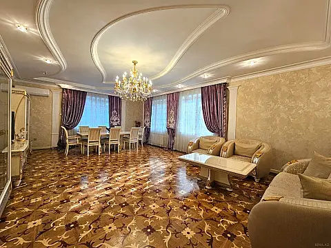 Satılır 4 otaqlı mənzil 223 m²