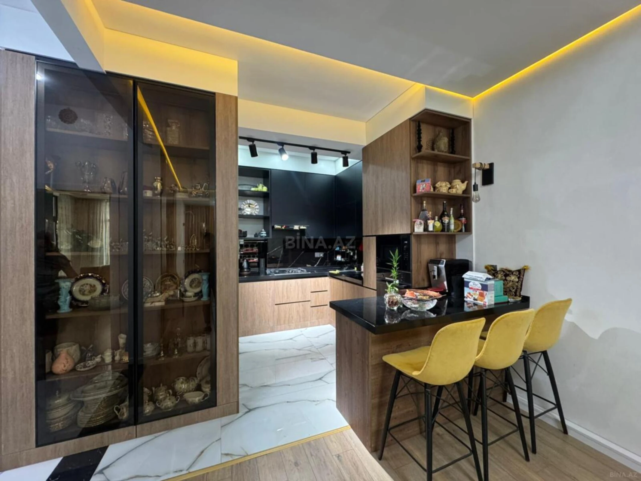 Satılır 3 otaqlı mənzil 102 m²
