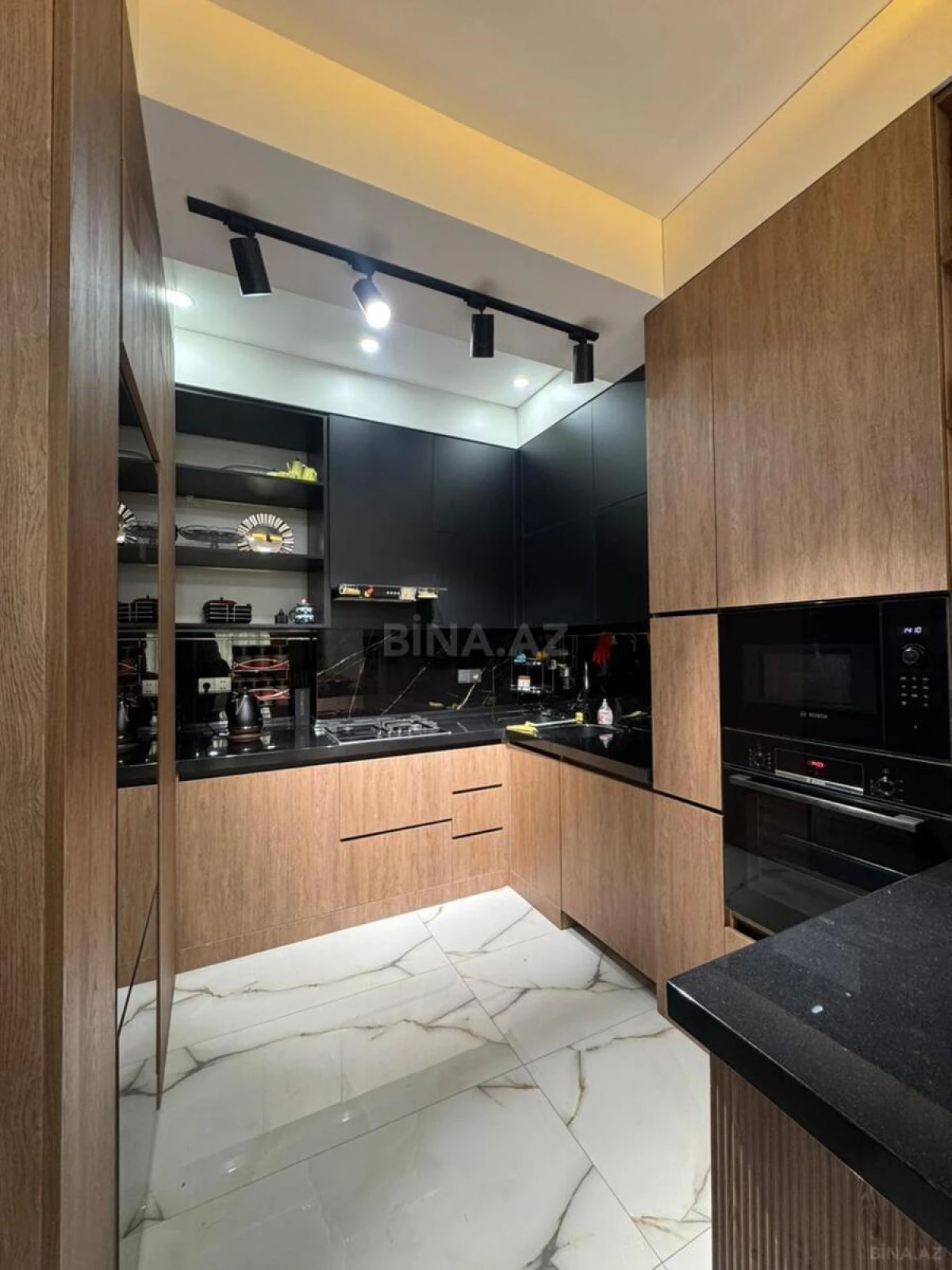 Satılır 3 otaqlı mənzil 102 m²