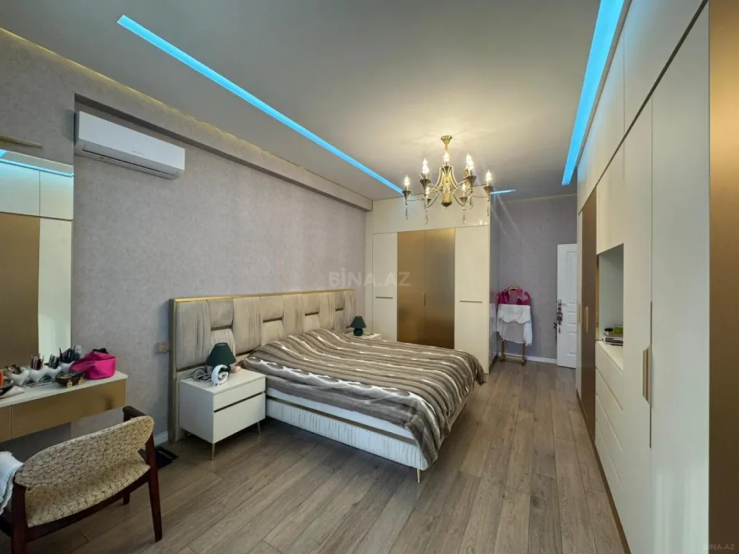 Satılır 3 otaqlı mənzil 102 m²