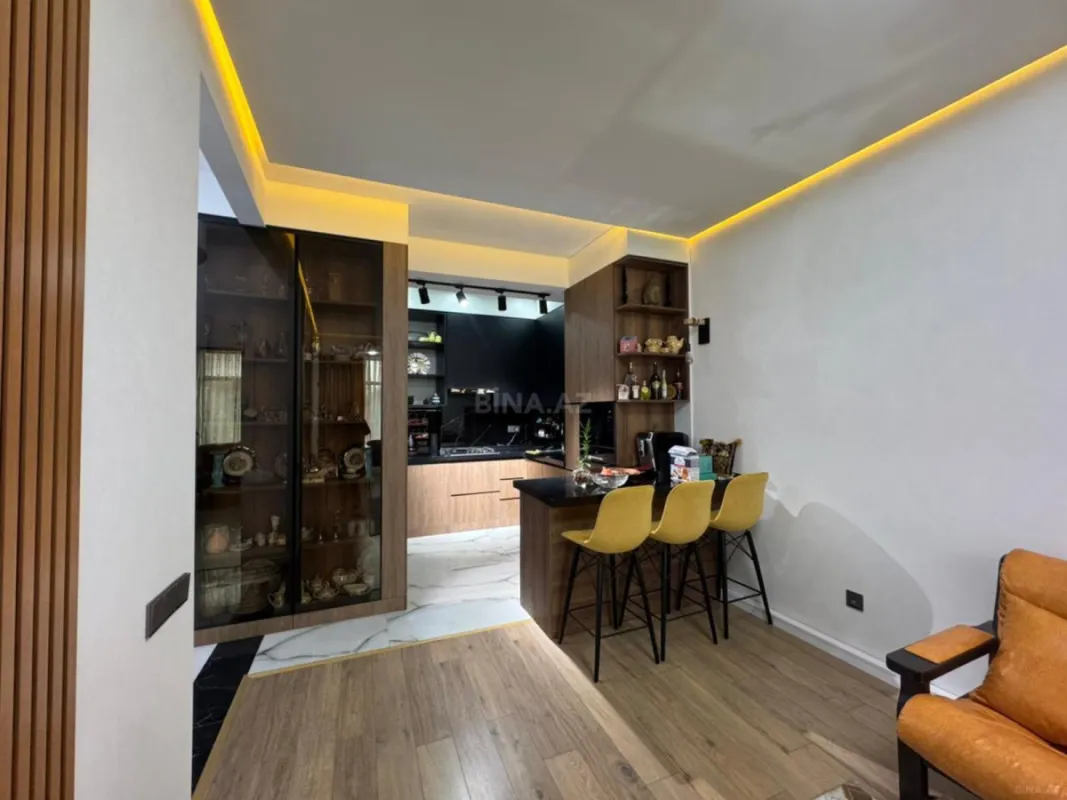 Satılır 3 otaqlı mənzil 102 m²