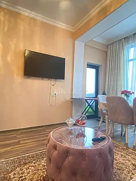Satılır 2 otaqlı mənzil 56 m²