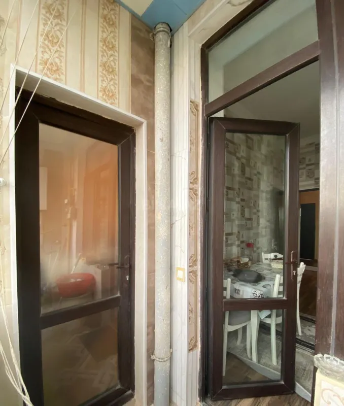 Satılır 2 otaqlı mənzil 56 m²