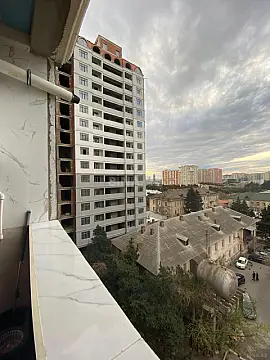 Satılır 2 otaqlı mənzil 56 m²