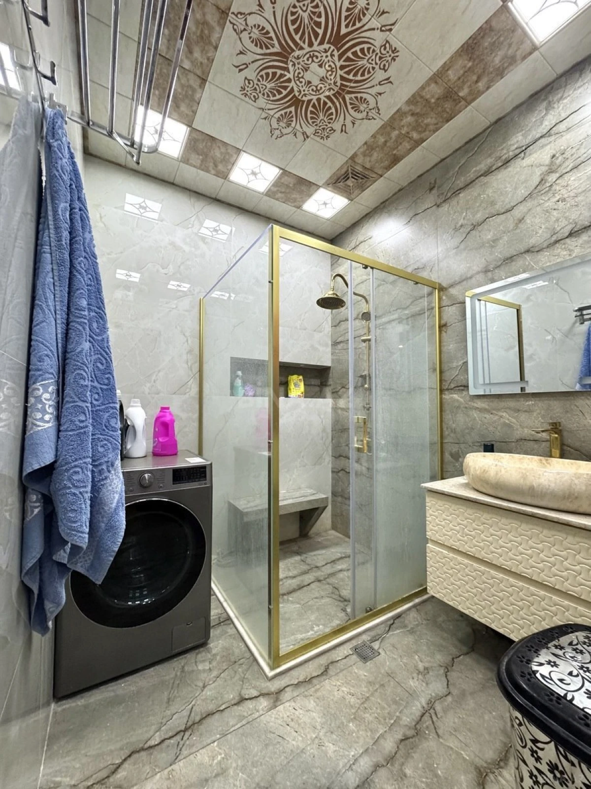 Satılır 6 otaqlı həyət evi 350 m²