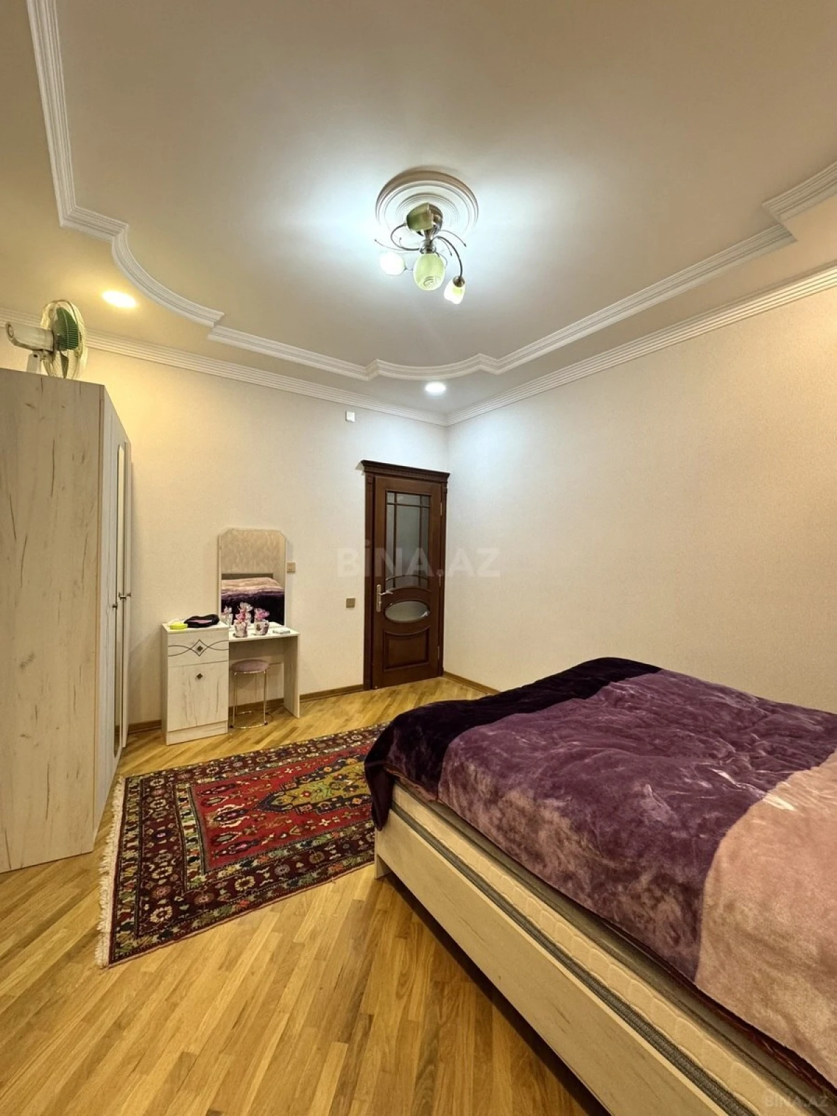 Satılır 6 otaqlı həyət evi 350 m²