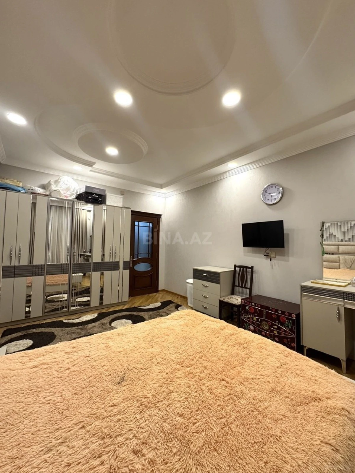 Satılır 6 otaqlı həyət evi 350 m²