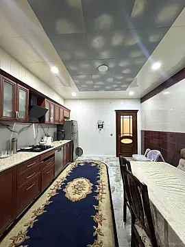 Satılır 6 otaqlı həyət evi 350 m²