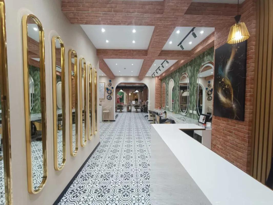 Satılır obyekt 200 m²