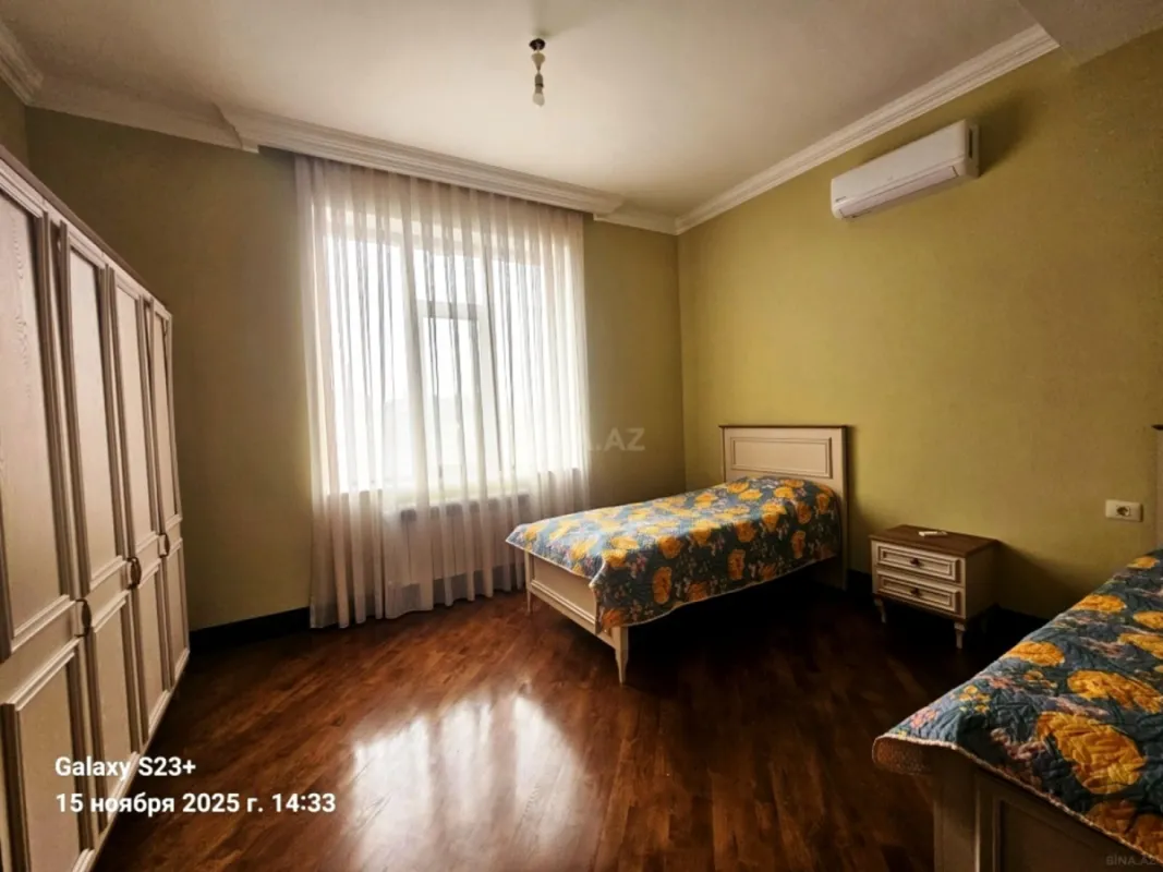 Satılır 6 otaqlı həyət evi 400 m²