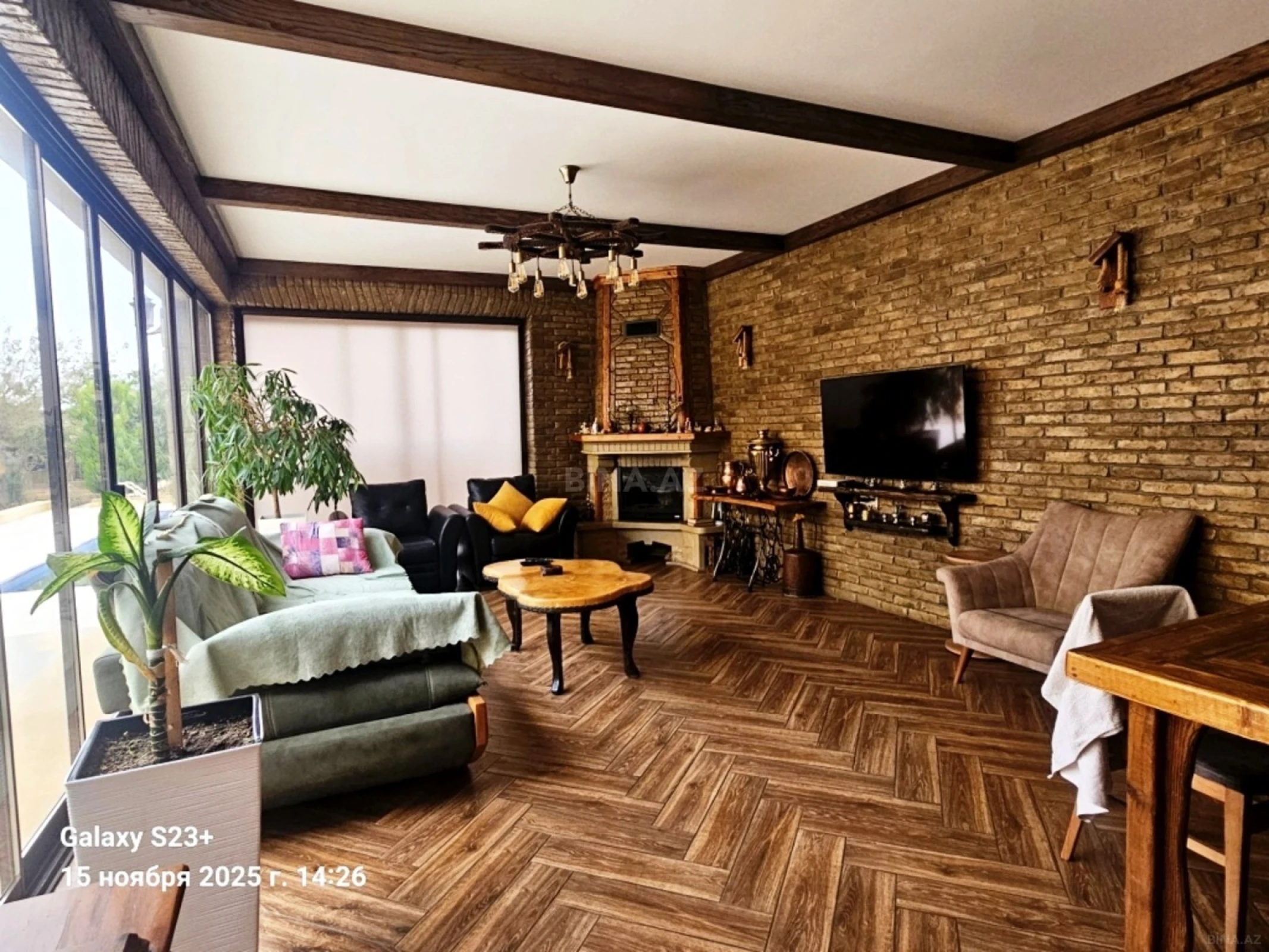 Satılır 6 otaqlı həyət evi 400 m²