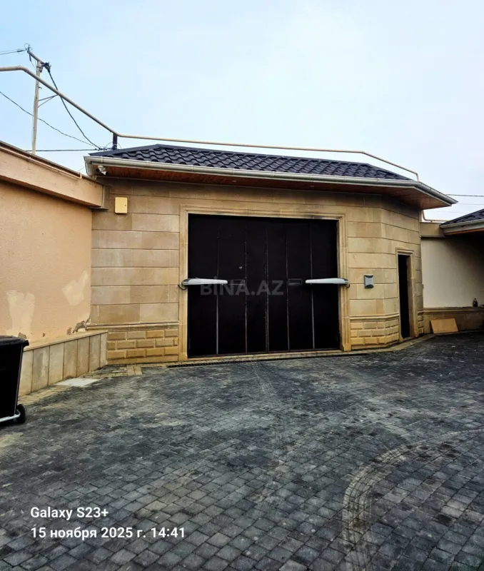 Satılır 6 otaqlı həyət evi 400 m²